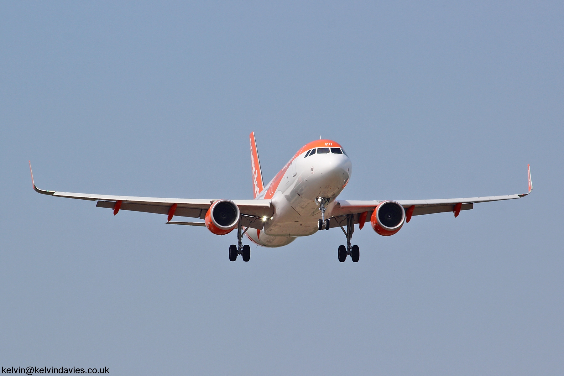 Easyjet A320 G-EZPH