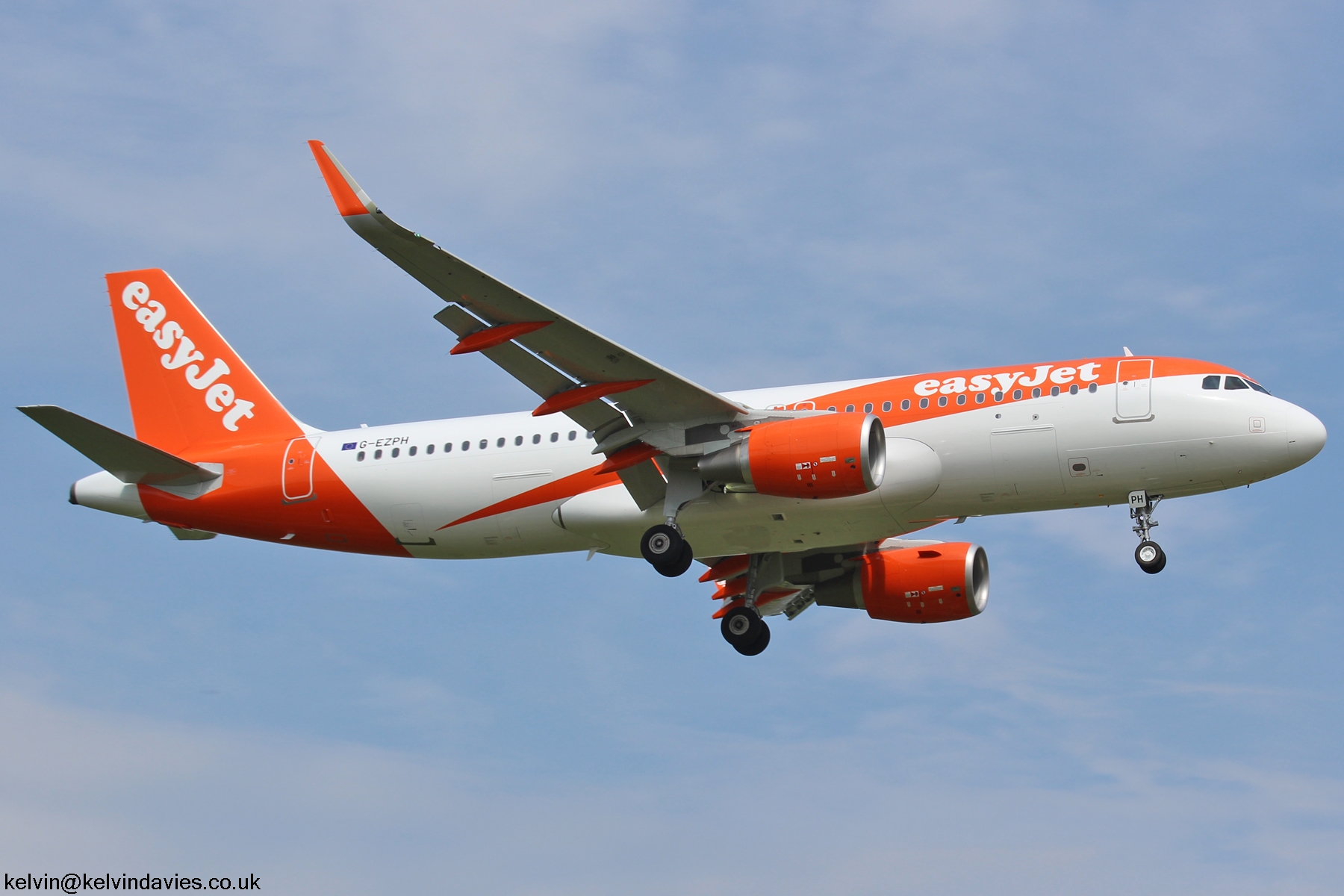 Easyjet A320 G-EZPH