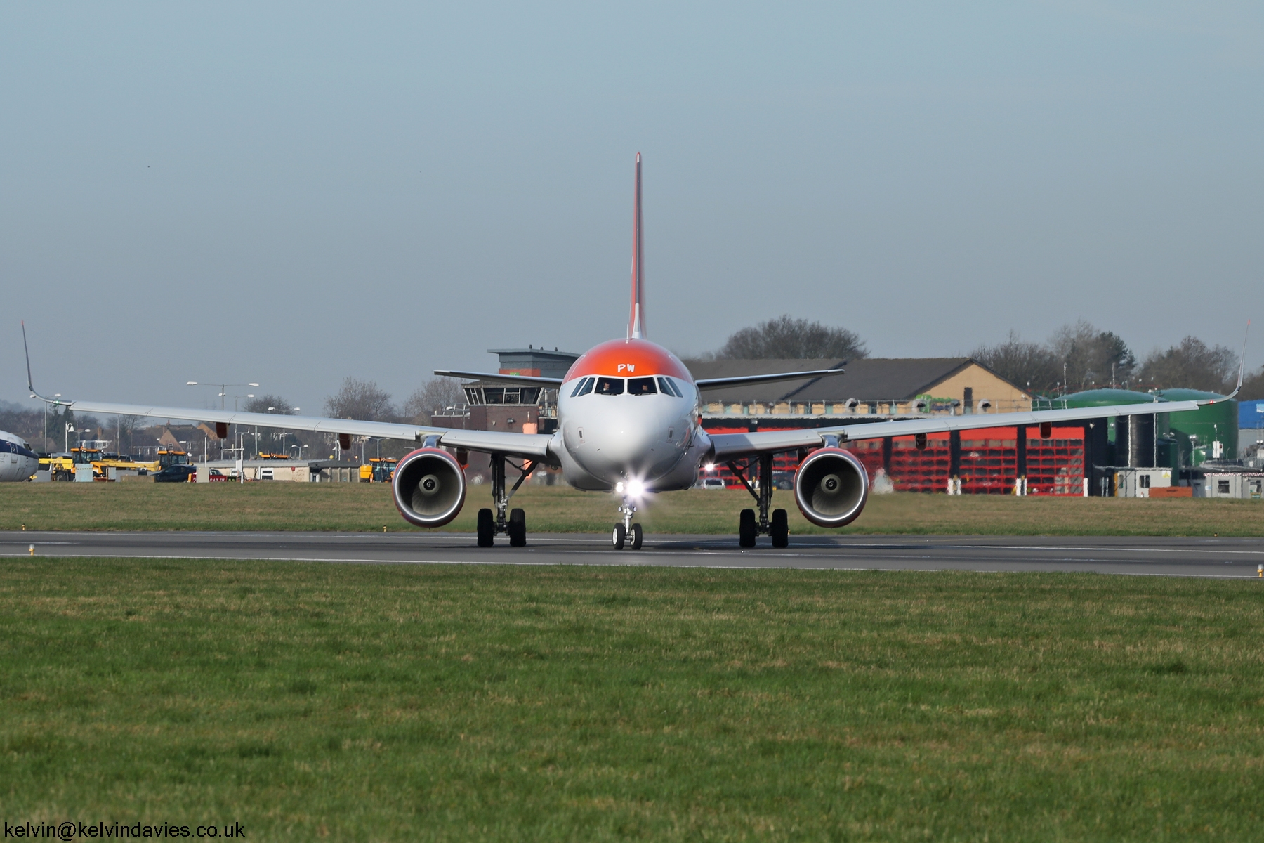 easyJet A320 G-EZPW