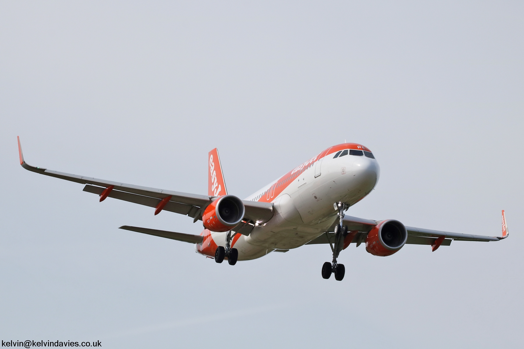 easyJet A320 G-EZRA