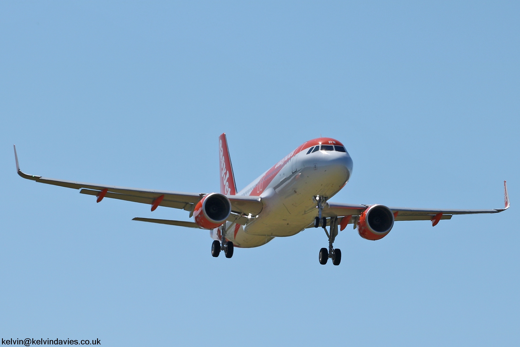 easyJet A320 G-EZRW