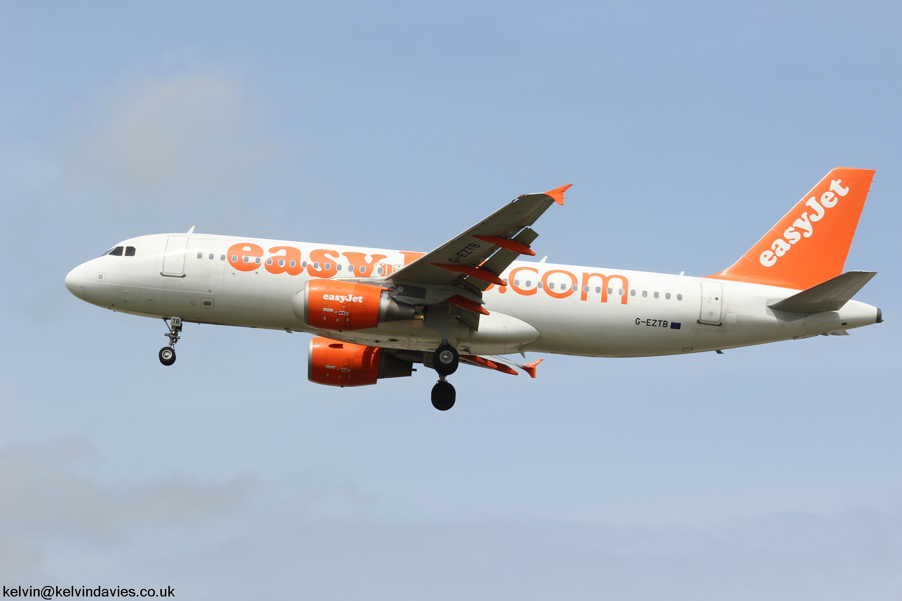 easyJet A320 G-EZTB