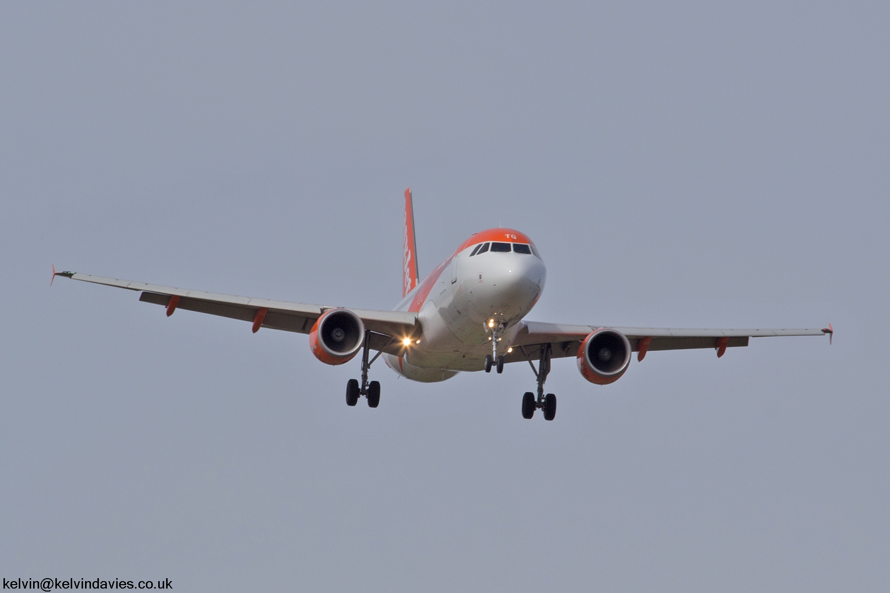 EasyJet A320 G-EZTG