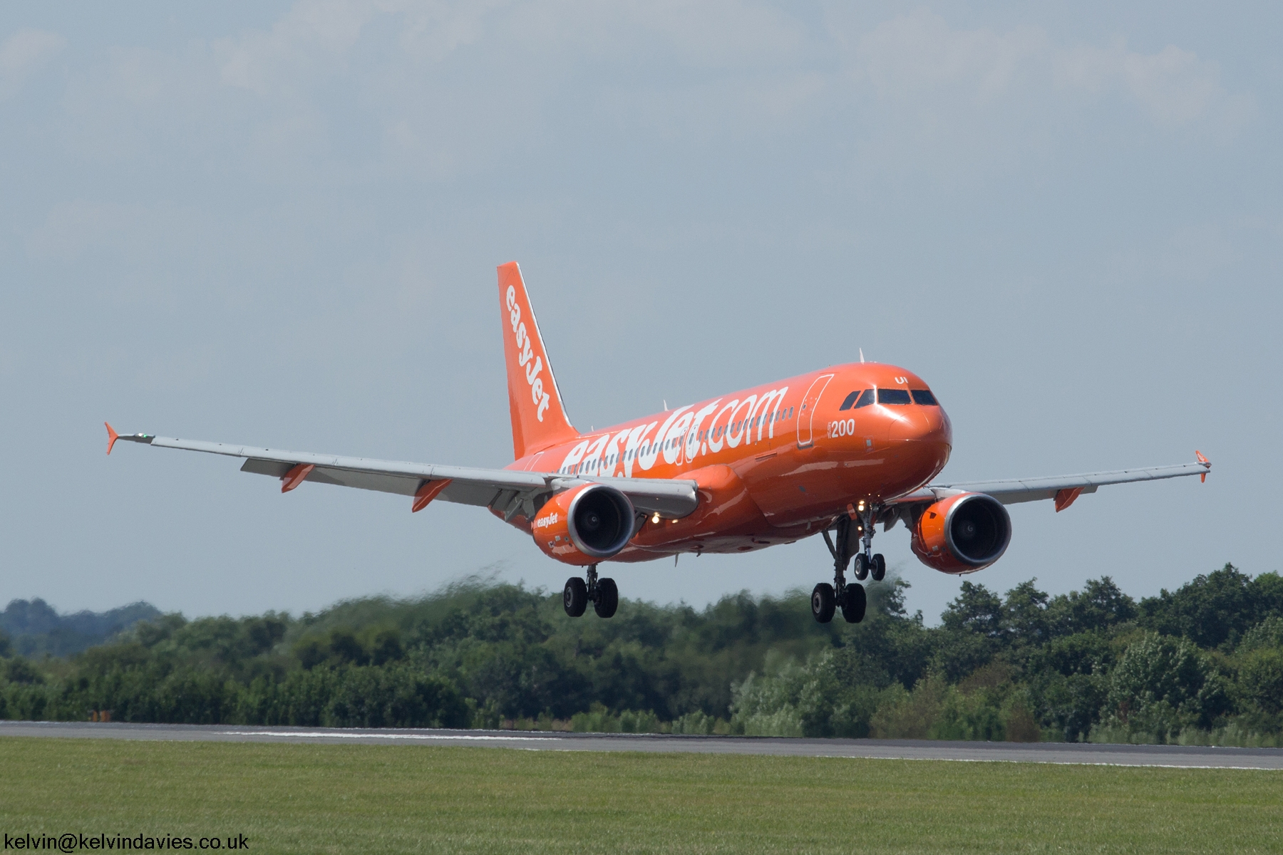 Easyjet A320 G-EZUI