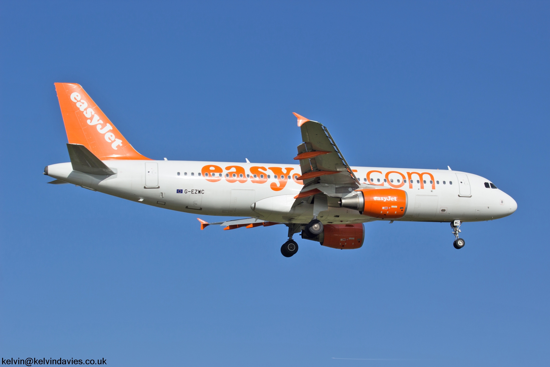 easyJet A320 G-EZWC