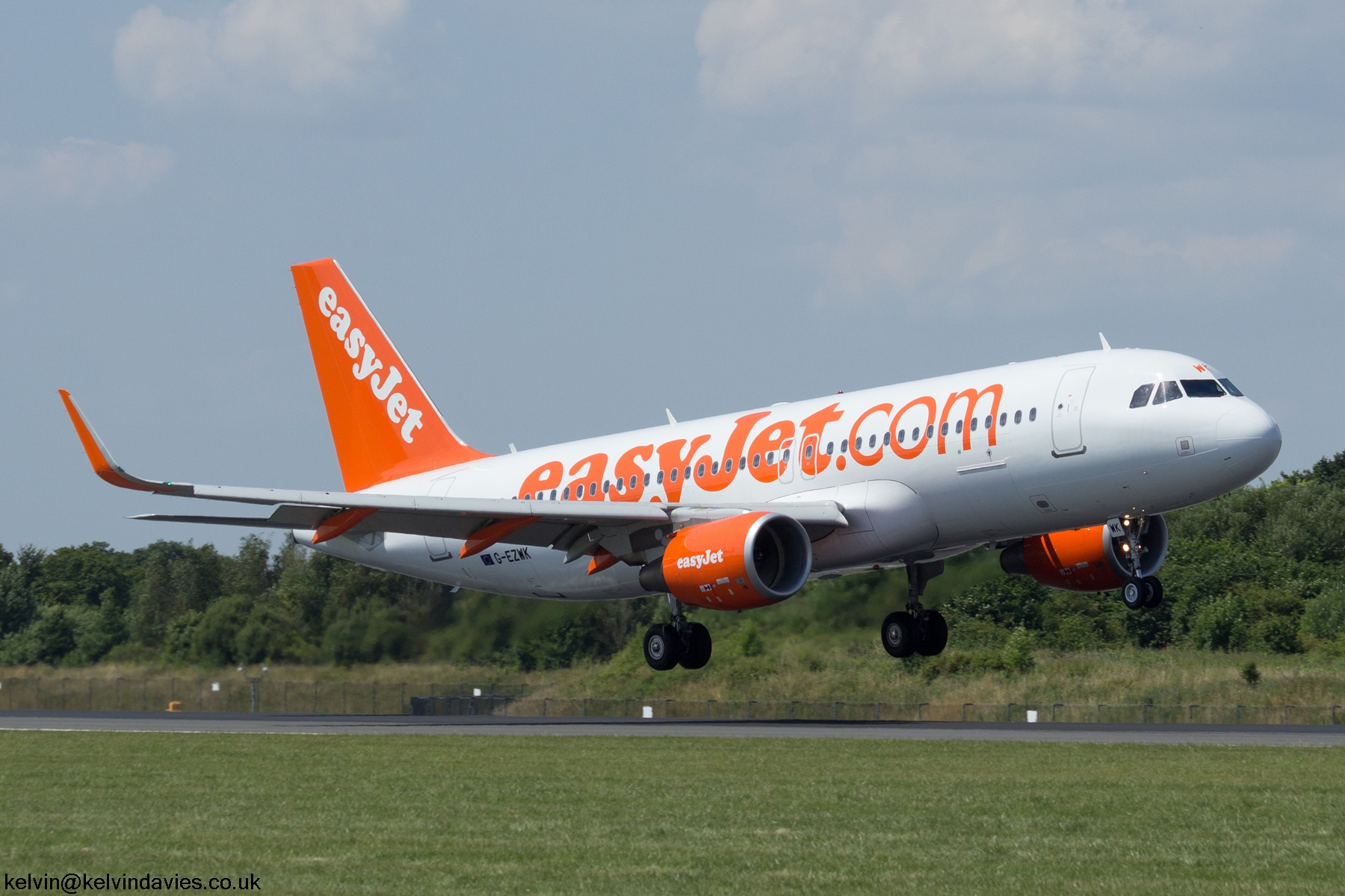 Easyjet A320 G-EZWK