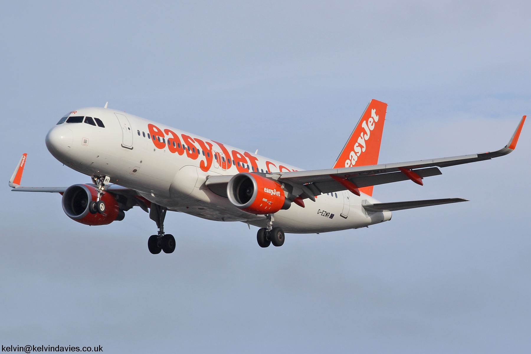 easyJet A320 G-EZWR