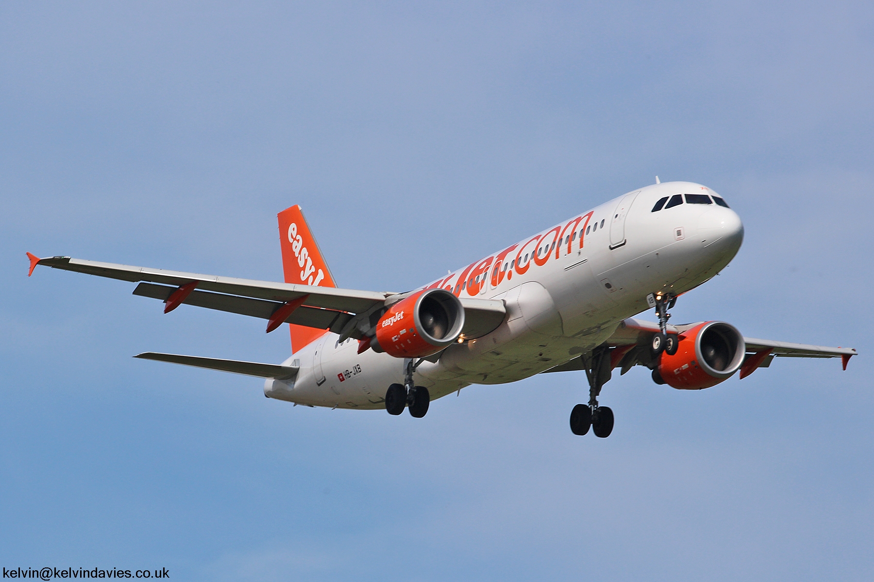 EasyJet Switzerland A320 HB-JXB