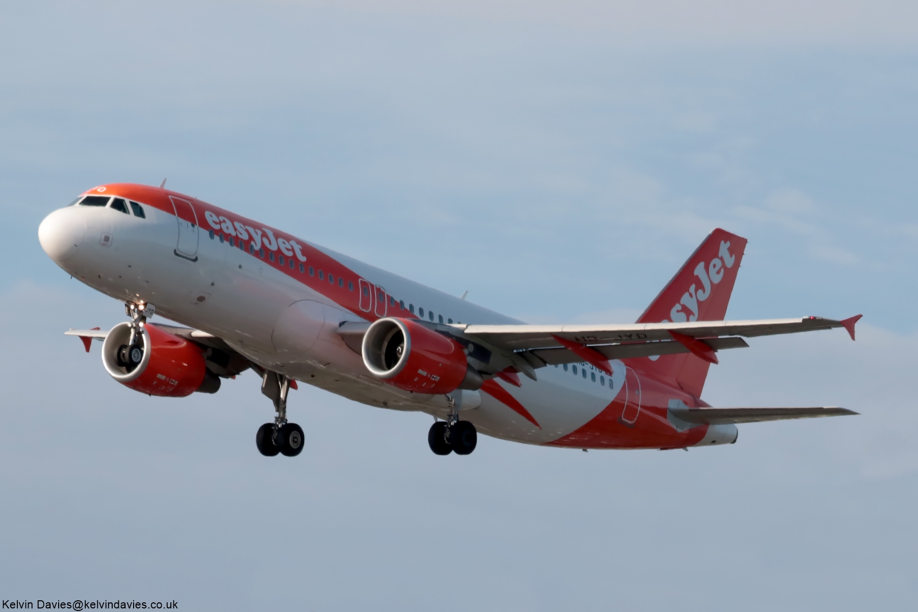 easyJet Switzerland A320 HB-JYD
