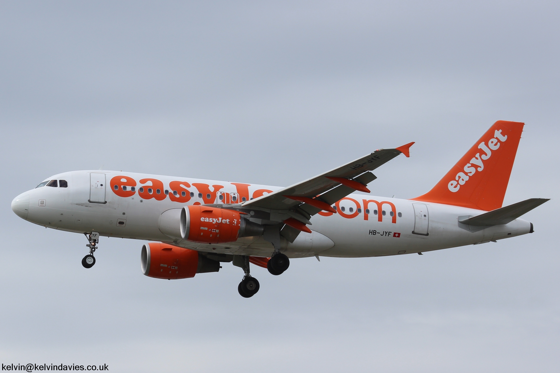 easyJet Switzerland A319 HB-JYF