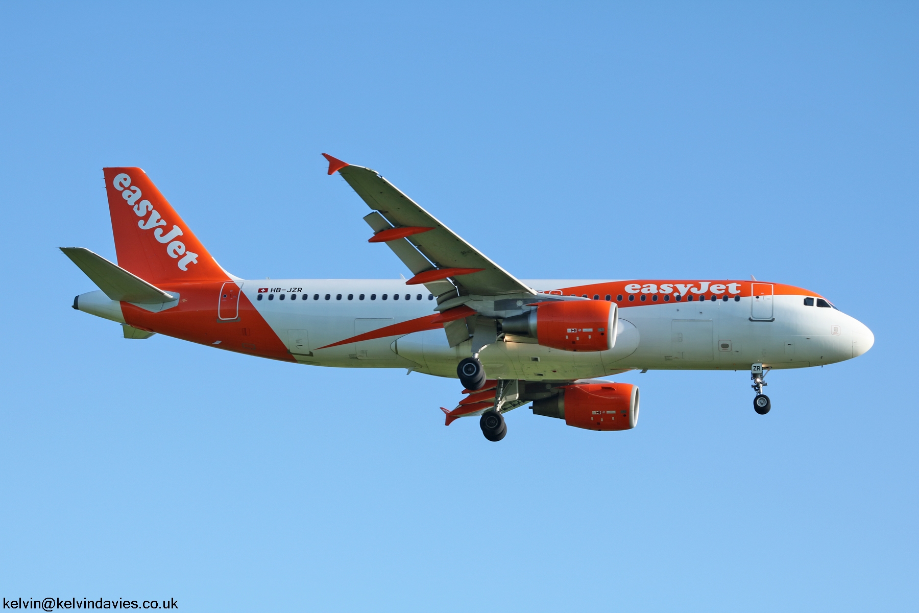 easyJet Switzerland A320 HB-JZR