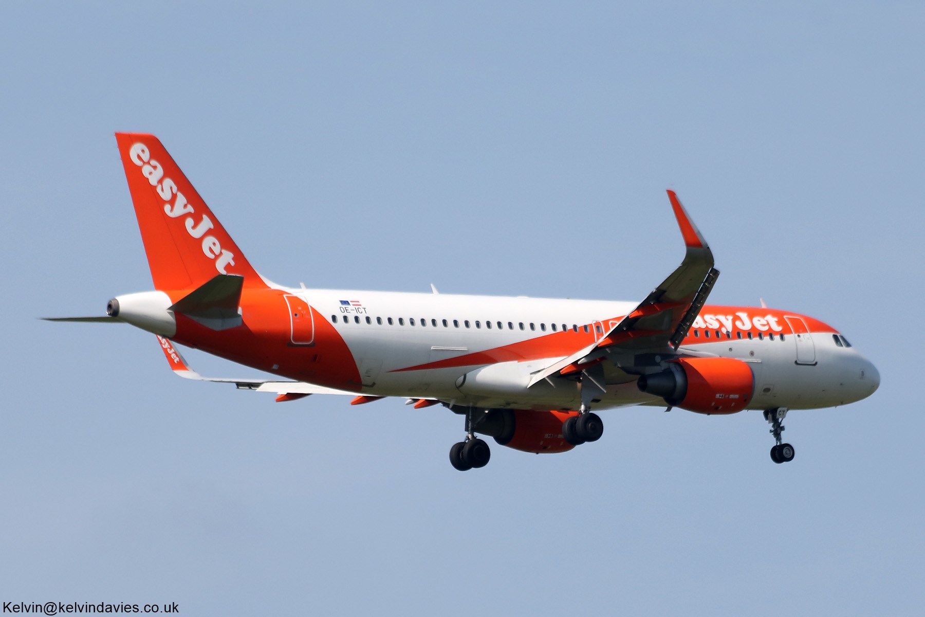 easyJet Europe A320 OE-ICT
