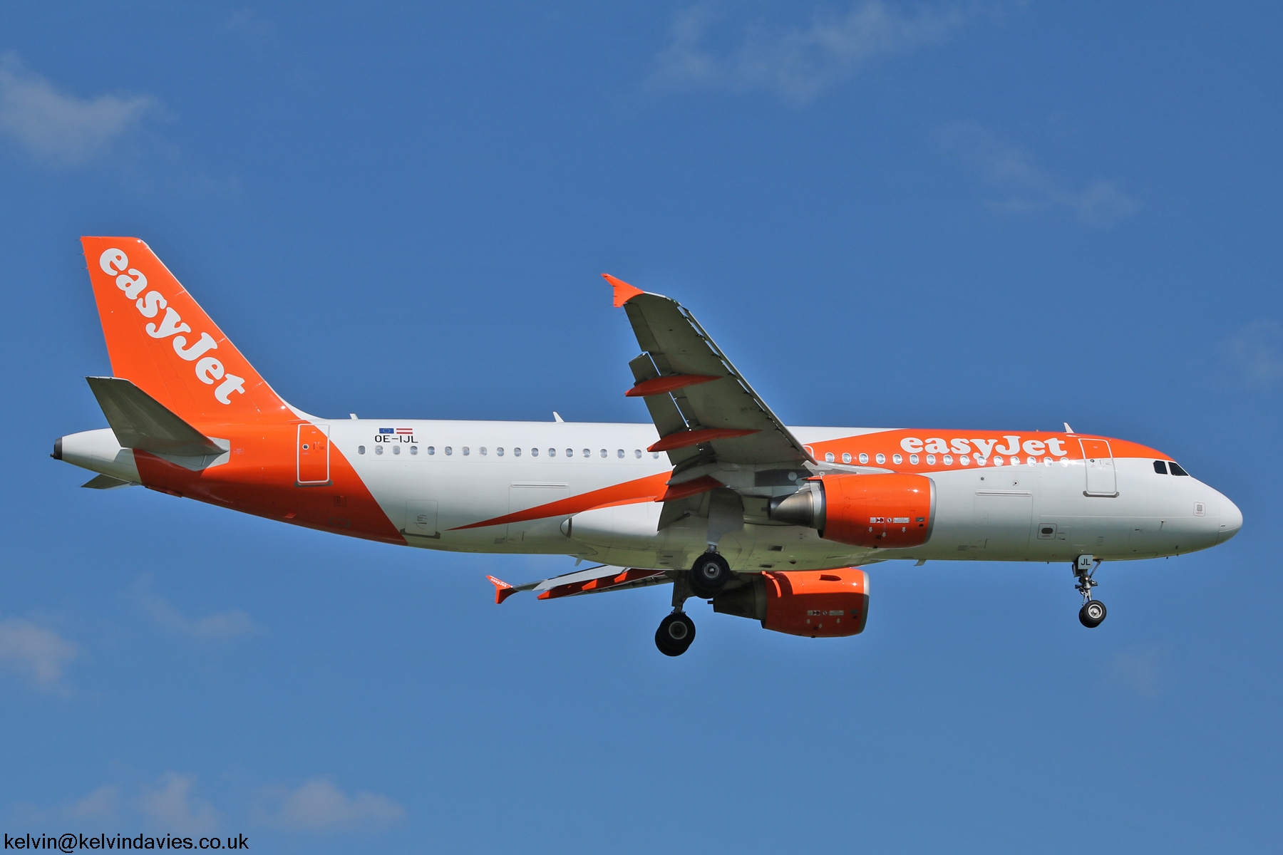 easyJet Europe A320 OE-IJL
