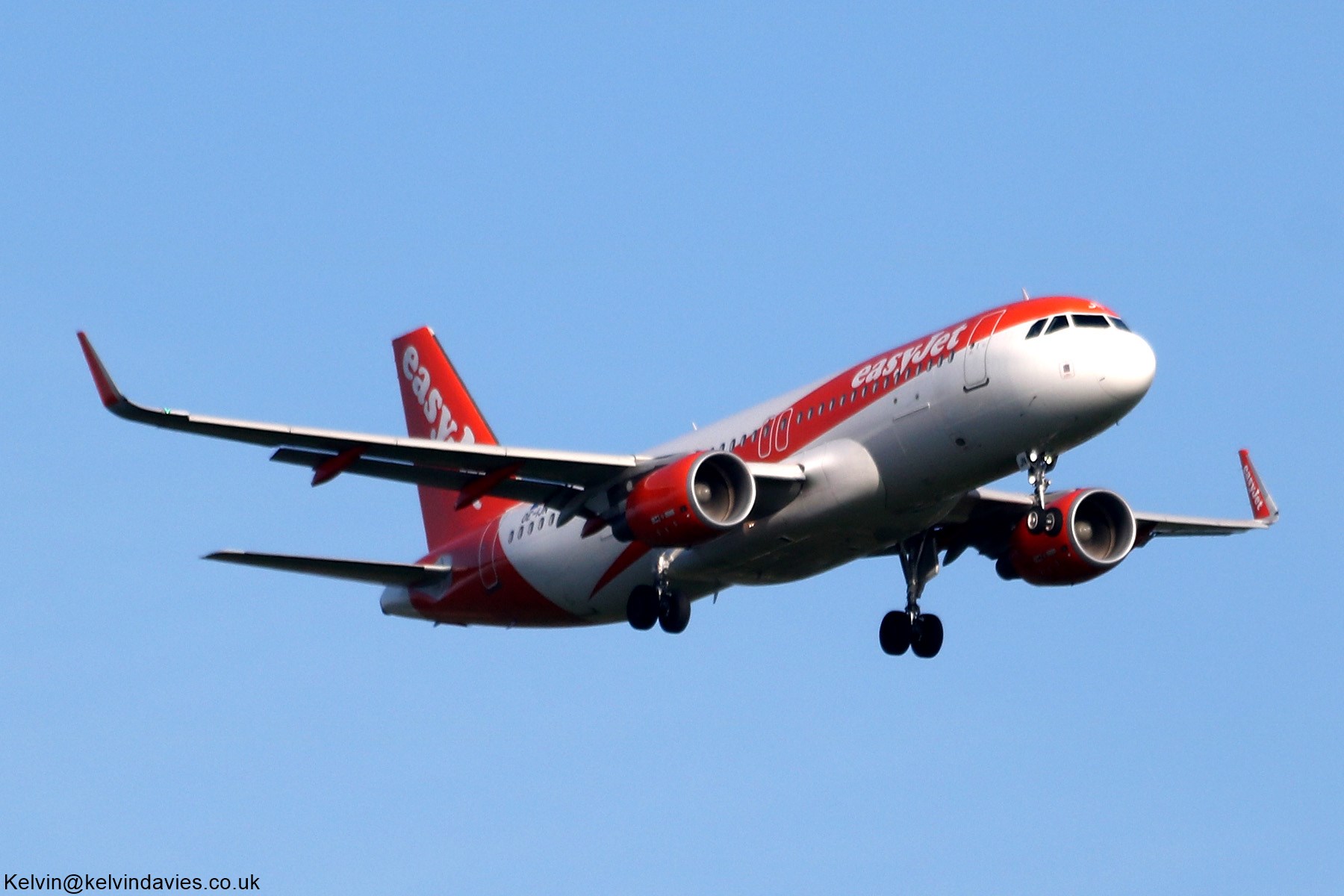 easyJet Europe A320 OE-IJN