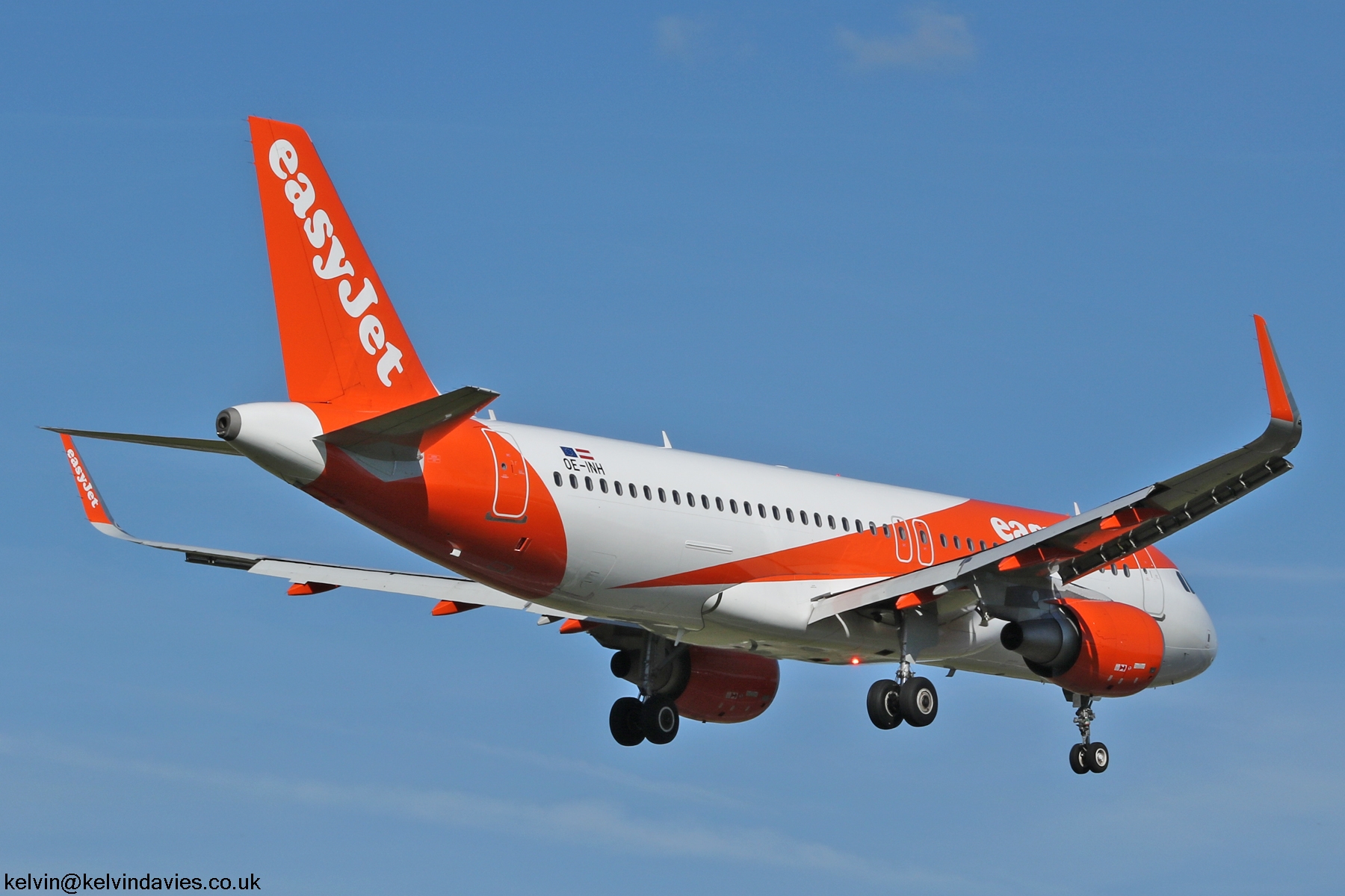 easyJet Europe A320 OE-INH