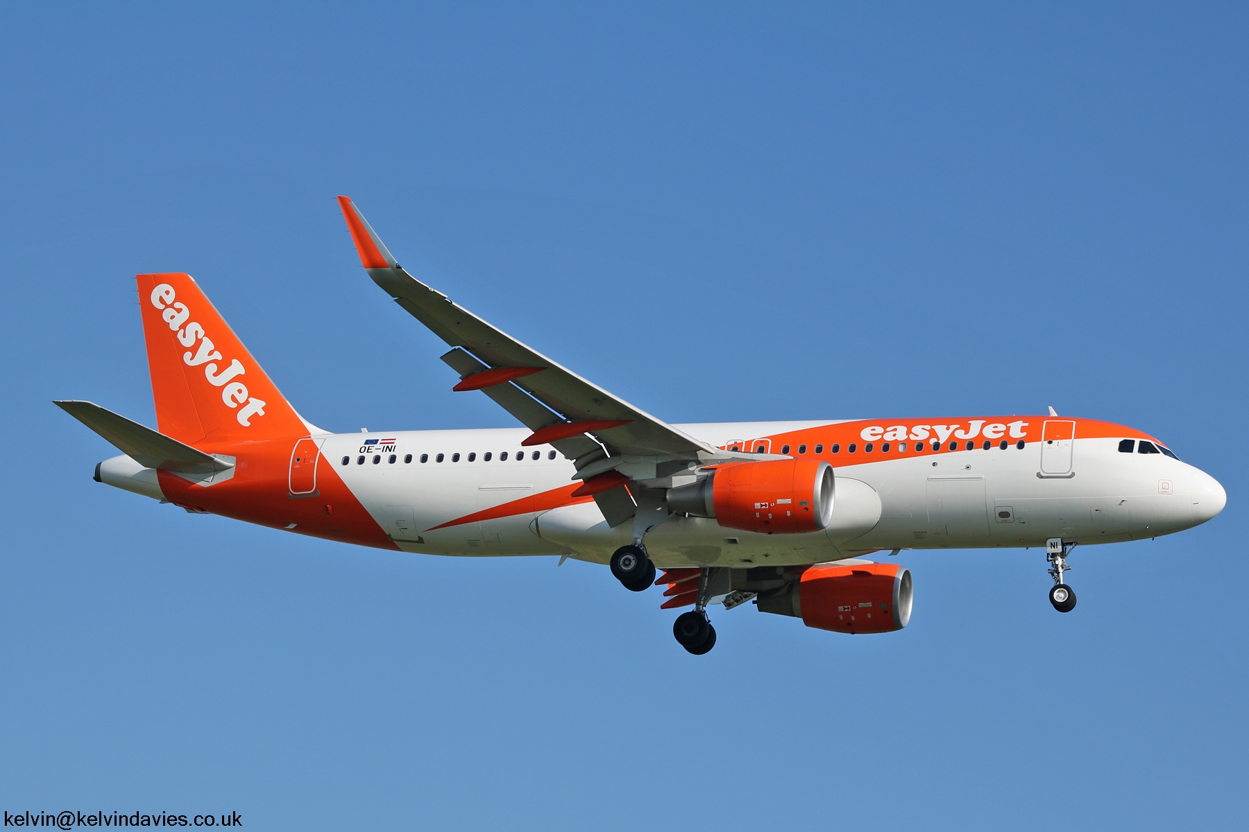 easyJet Europe A320 OE-INI