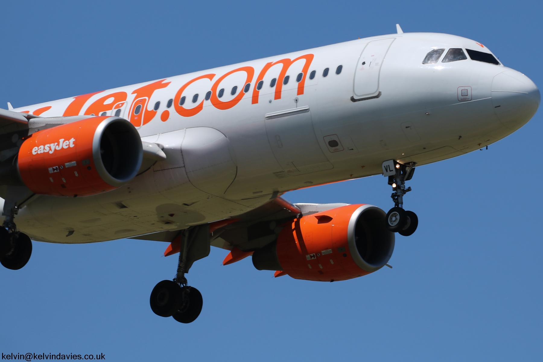 easyJet A320 OE-IVL