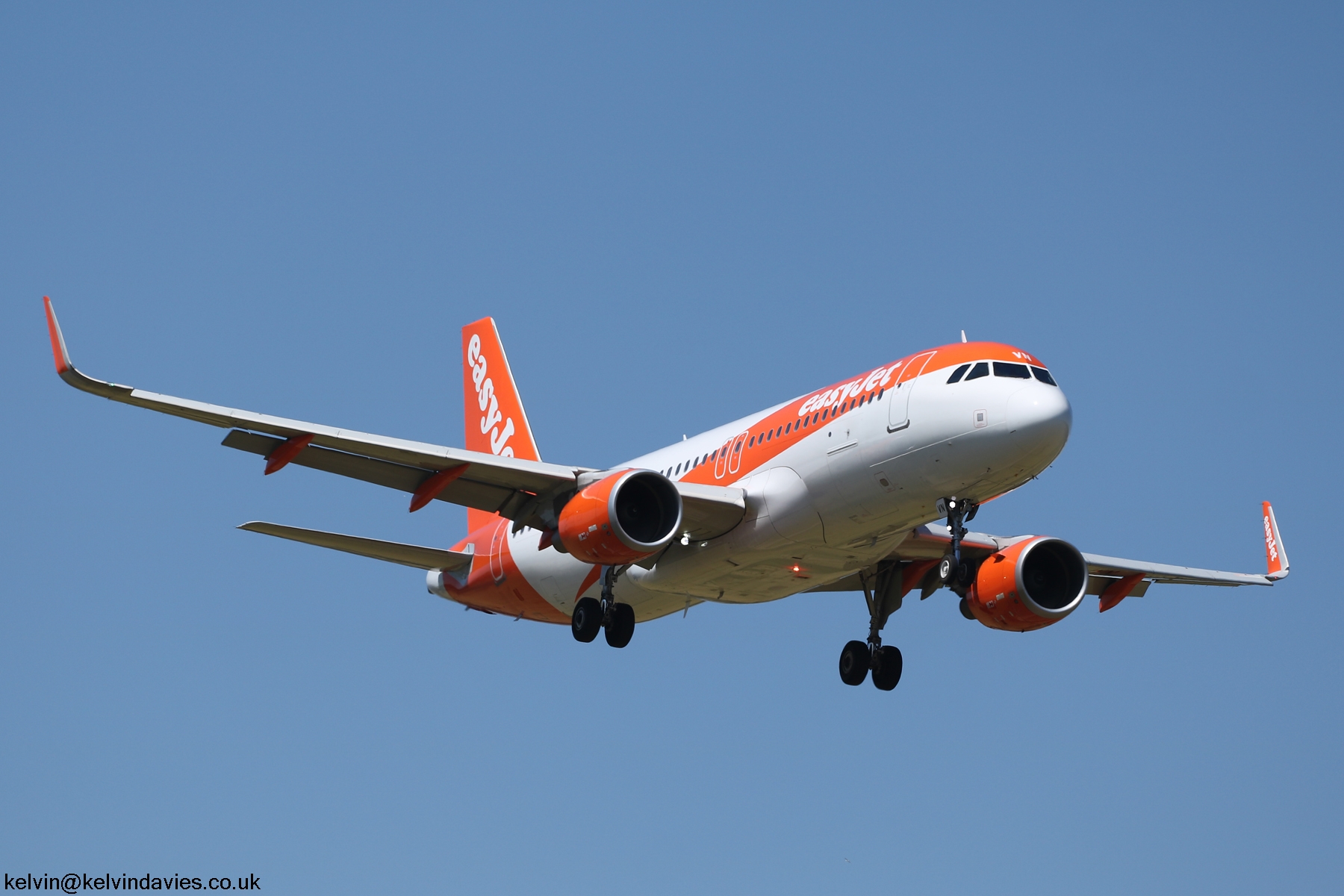 easyJet A320 OE-IVN