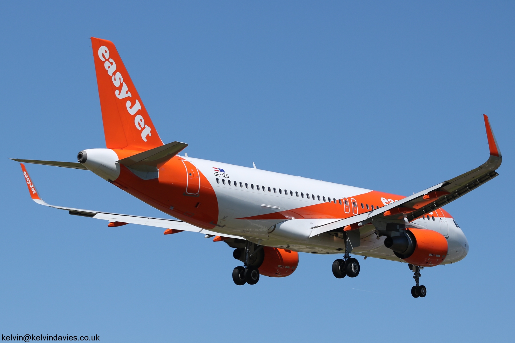 easyJet A320 OE-IZG