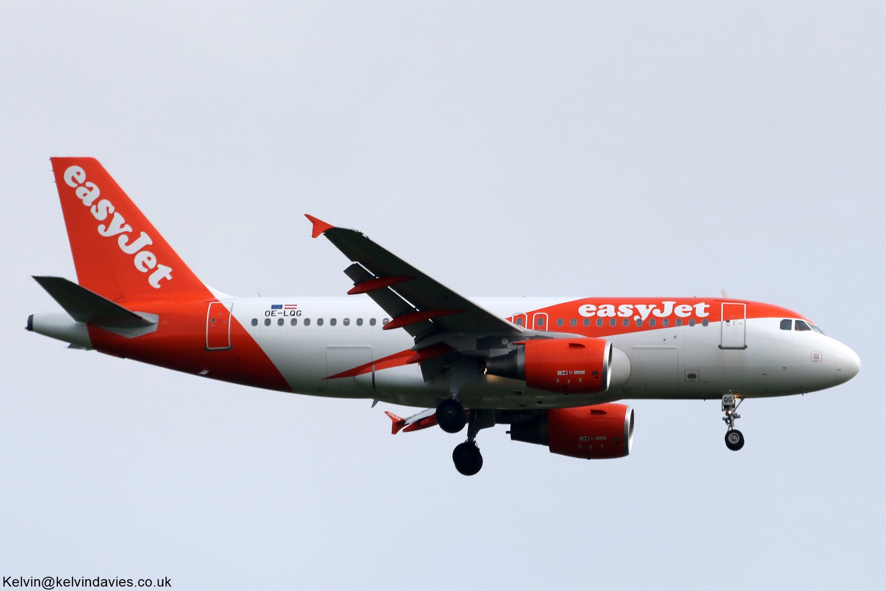 easyJet A319 OE-LQG
