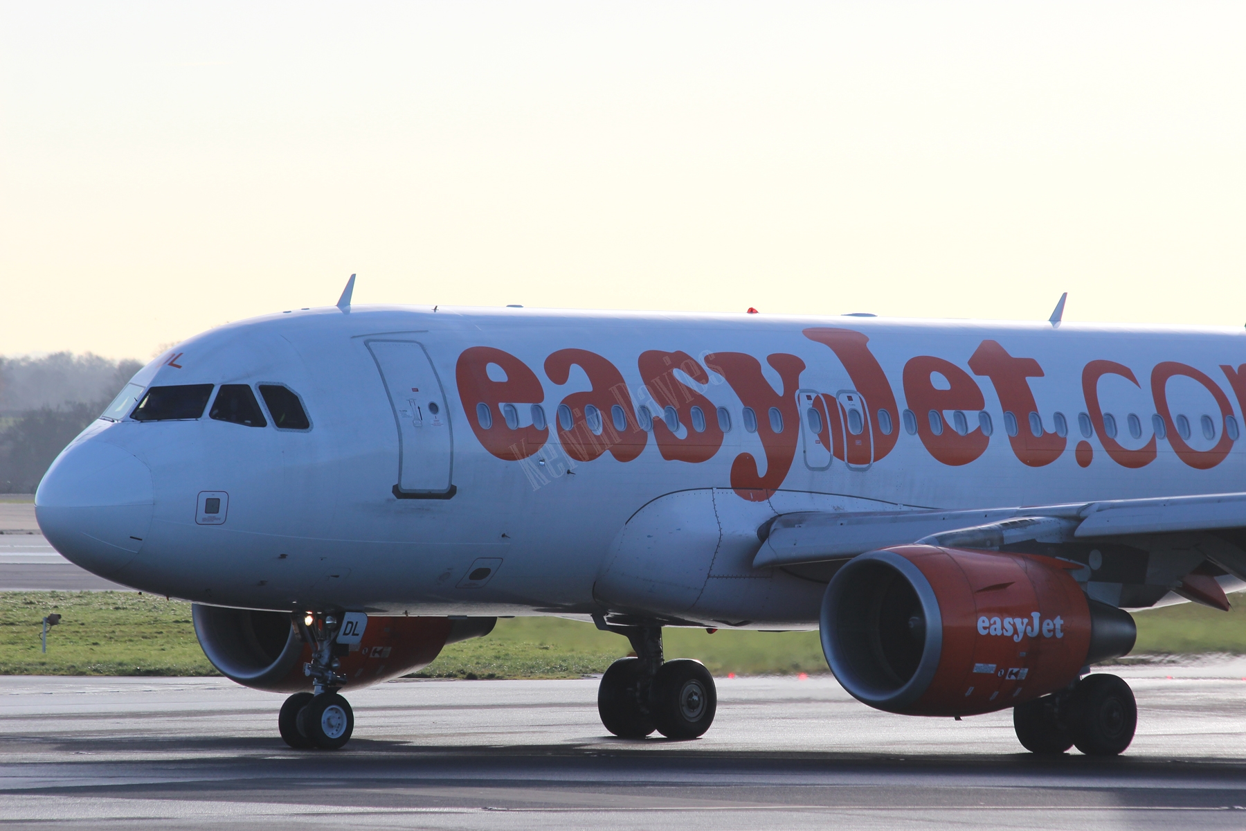 Easyjet A319 G-EZDL
