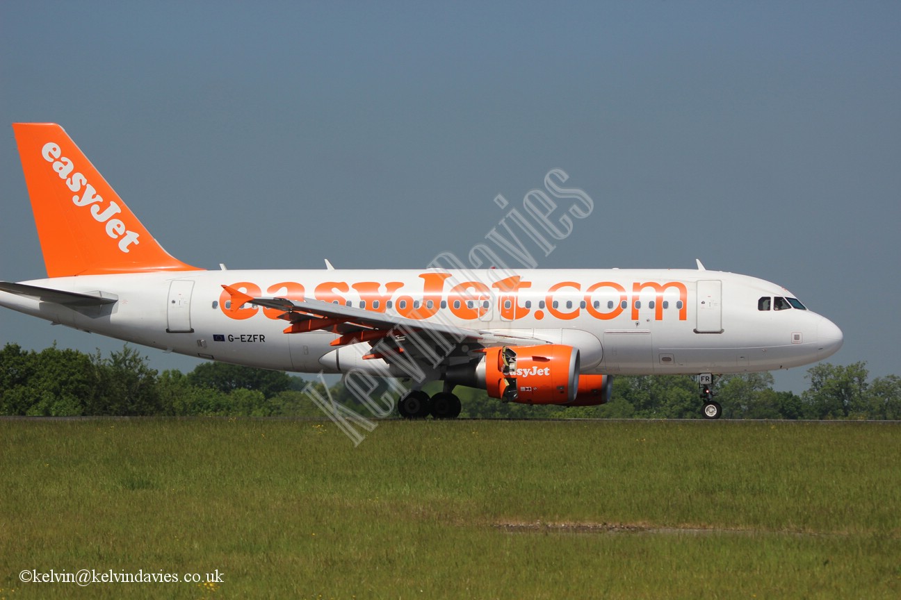 Easyjet A319 G-EZFR
