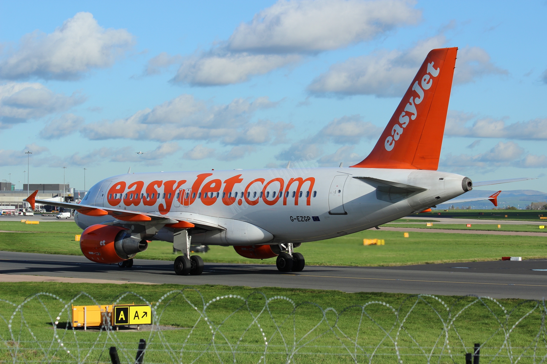 Easyjet A319 G-EZGP