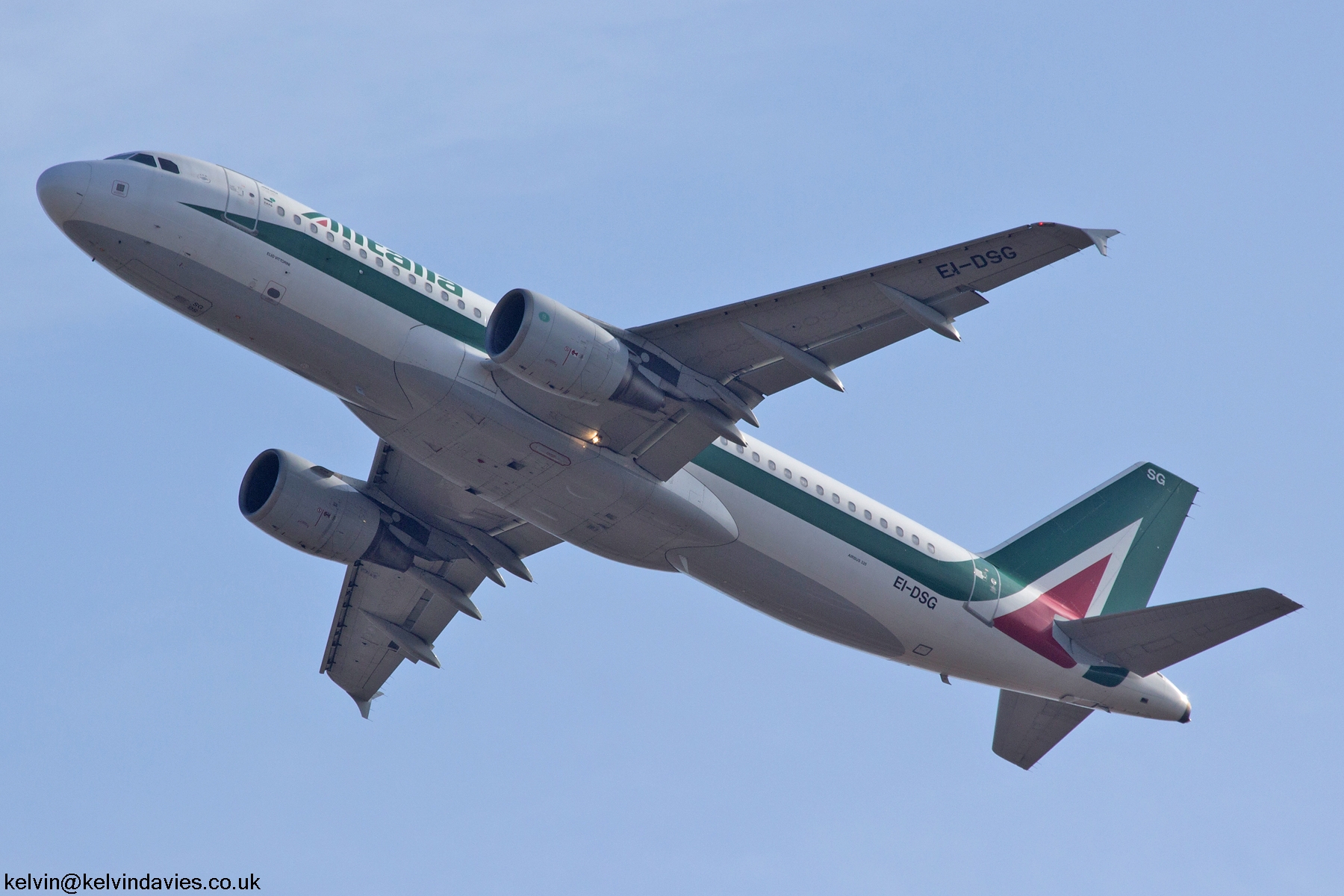 Alitalia A320 EI-DSG