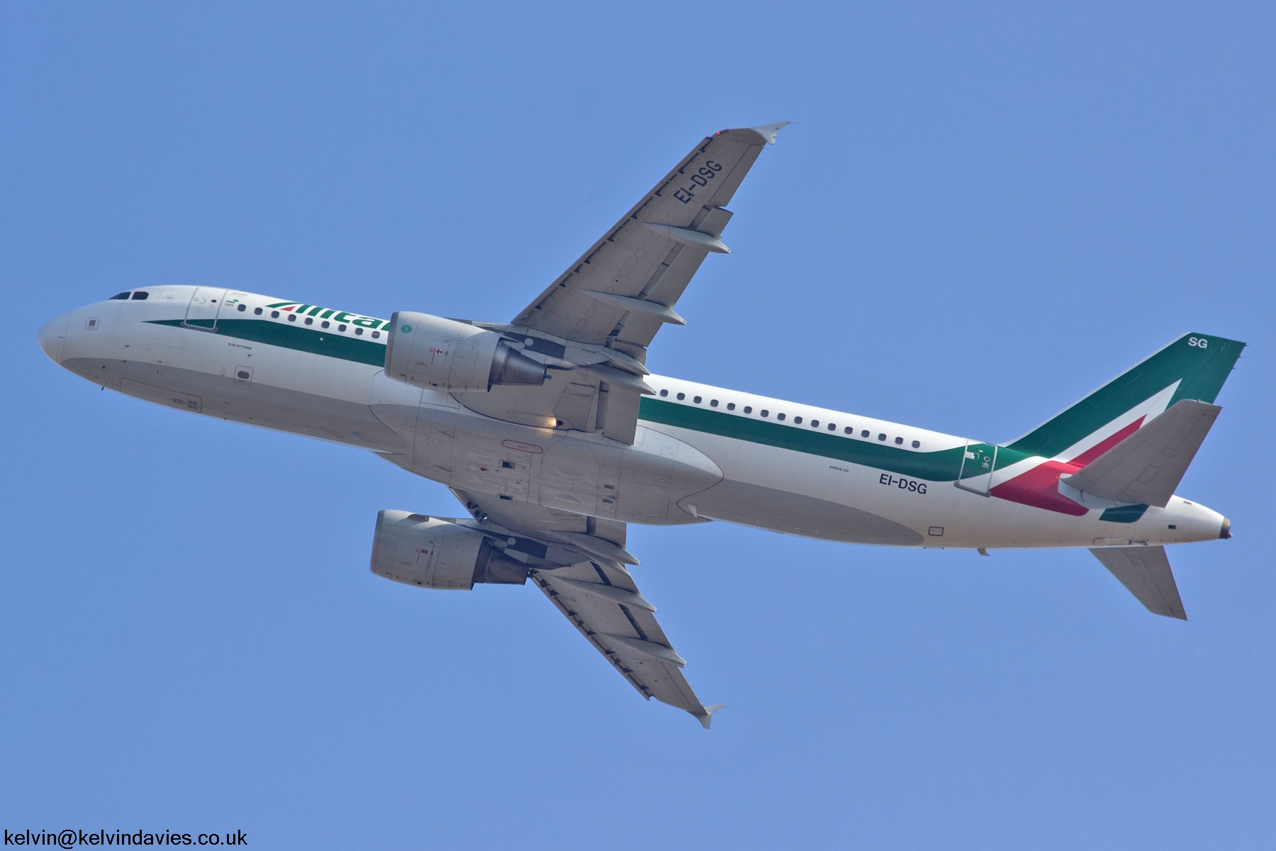 Alitalia A320 EI-DSG