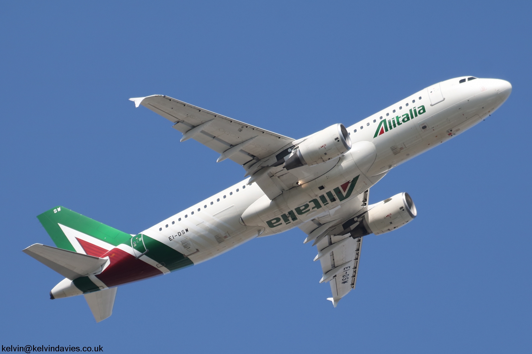 Alitalia A320 EI-DSW