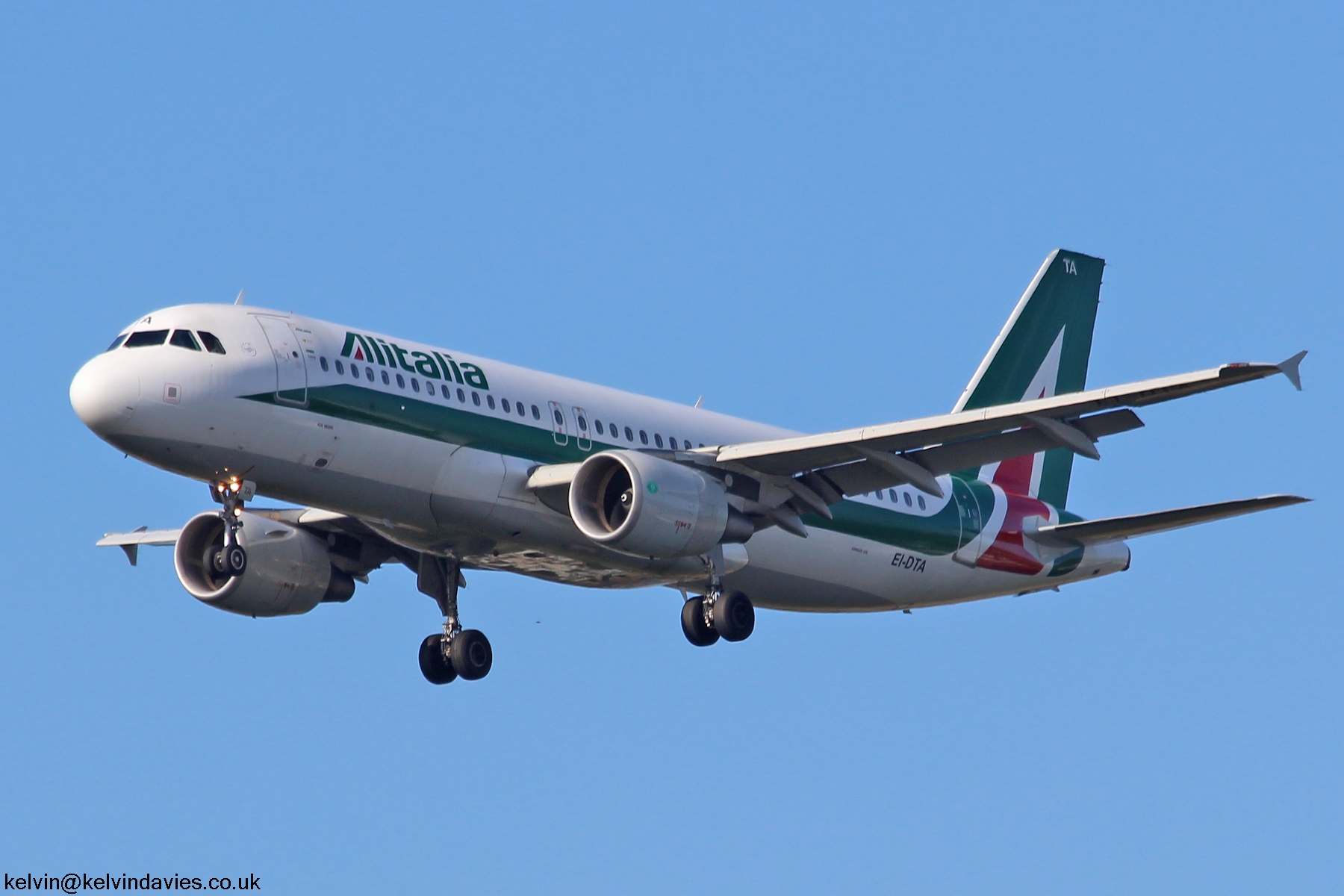 Alitalia A320 EI-DTA