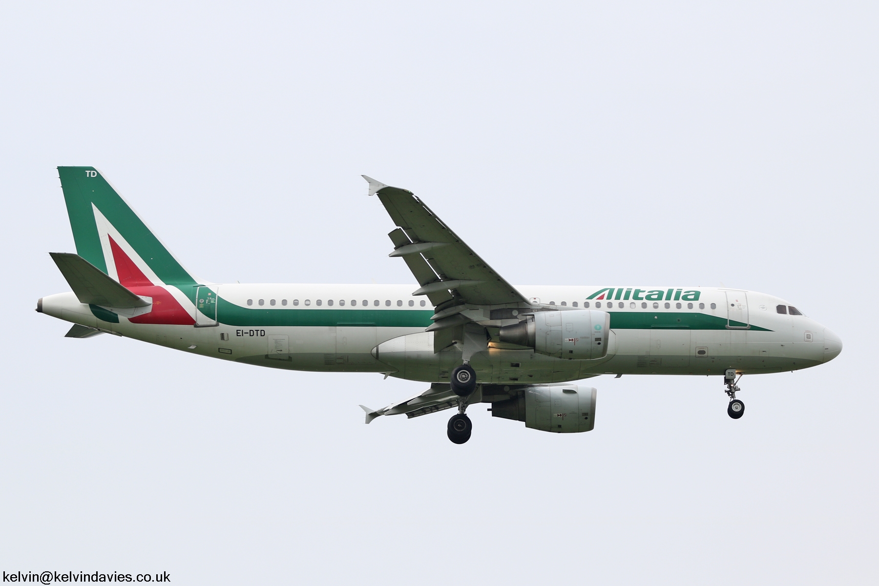 Alitalia A320 EI-DTD