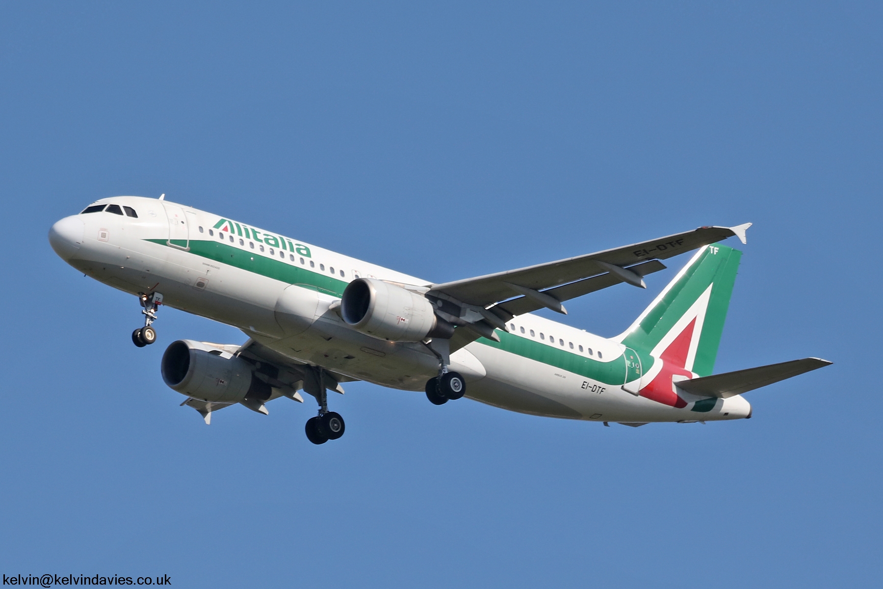 Alitalia A320 EI-DTF