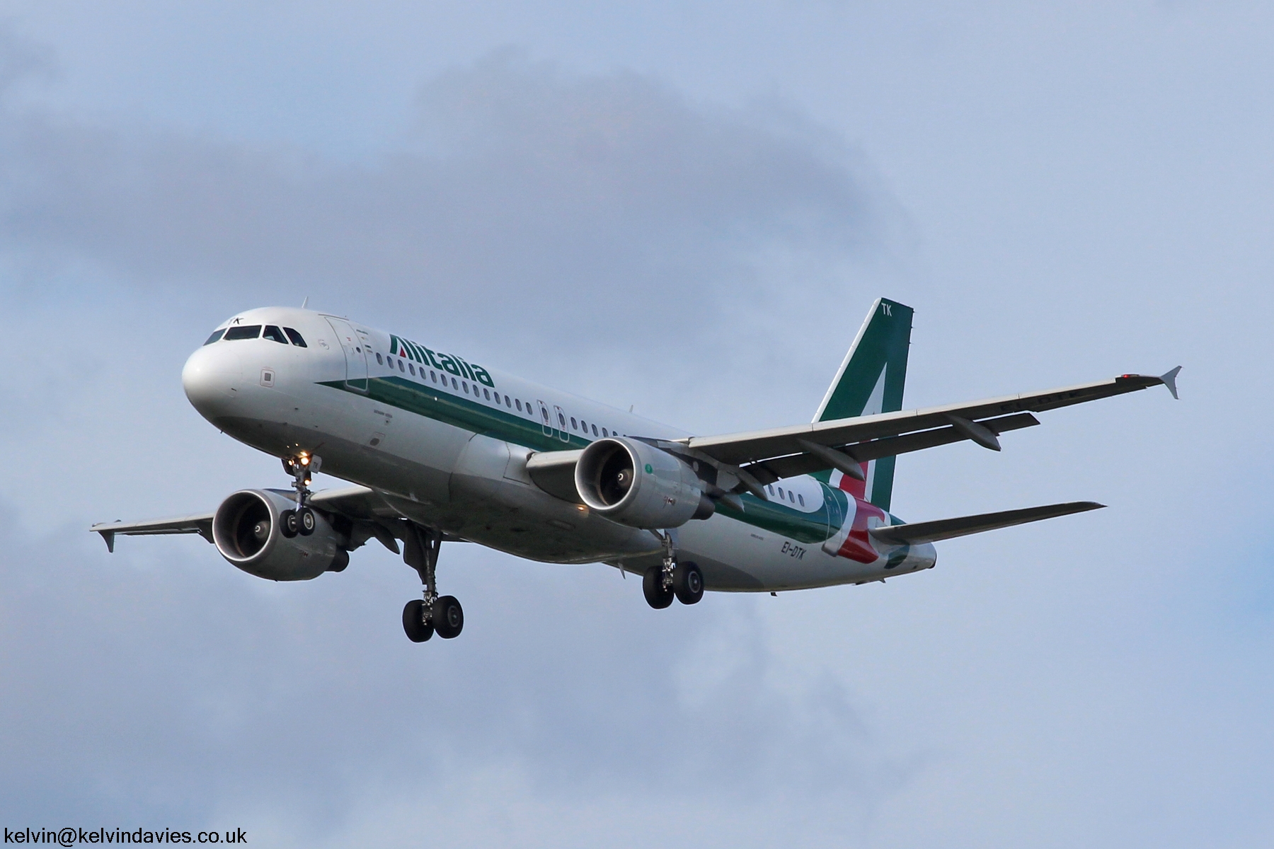 Alitalia A320 EI-DTK