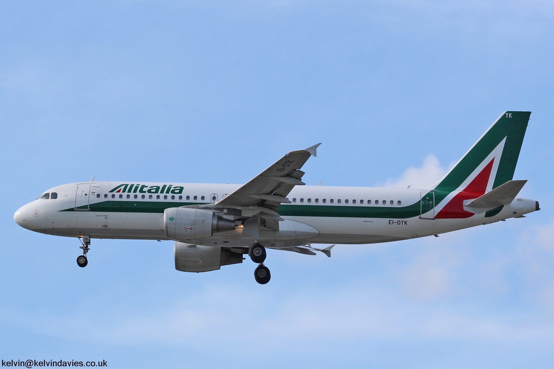 Alitalia A320 EI-DTK