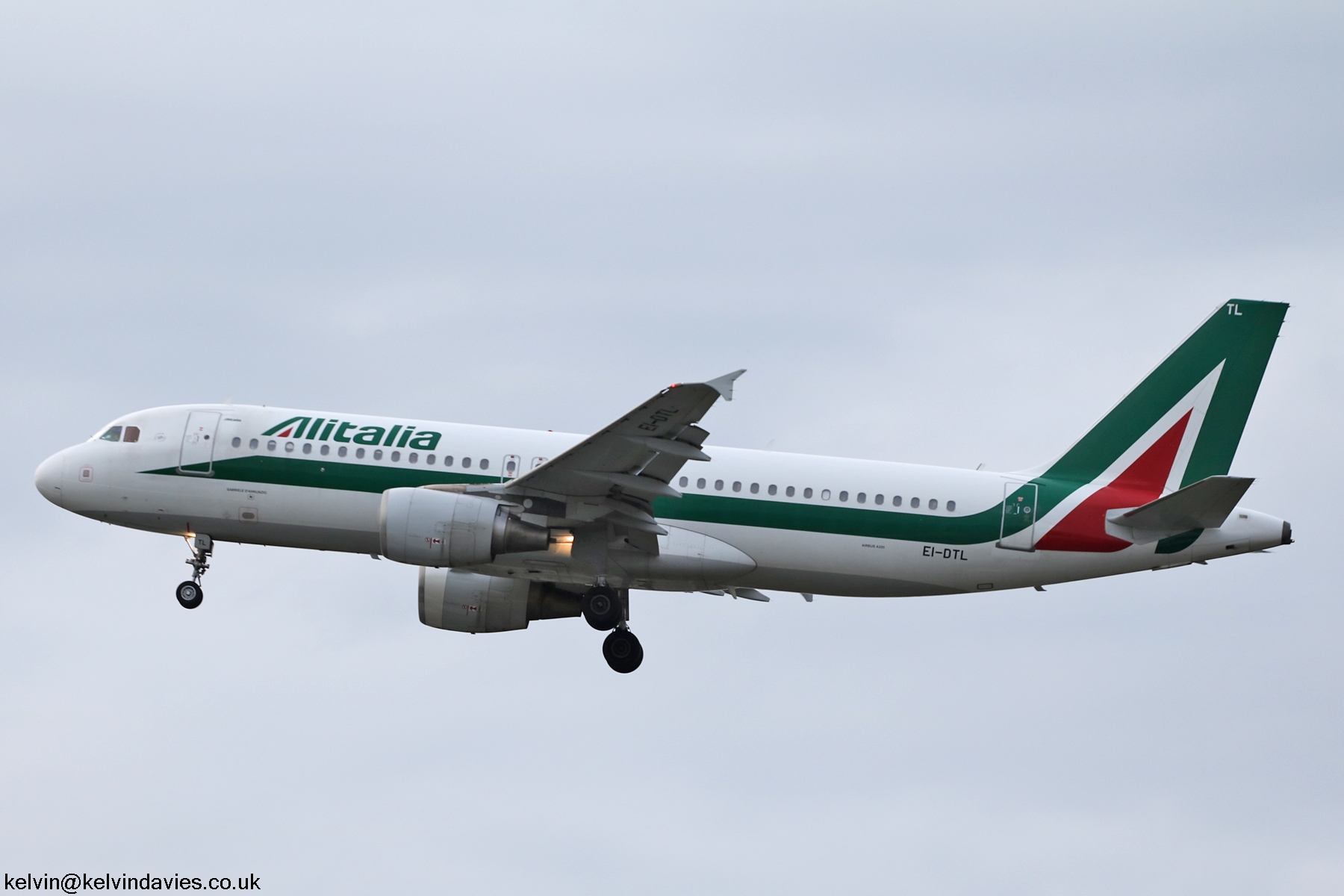 Alitalia A320 EI-DTL