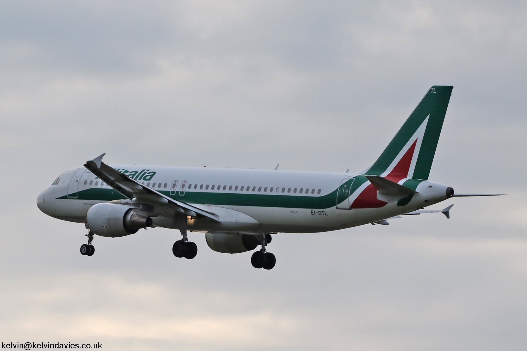 Alitalia A320 EI-DTL