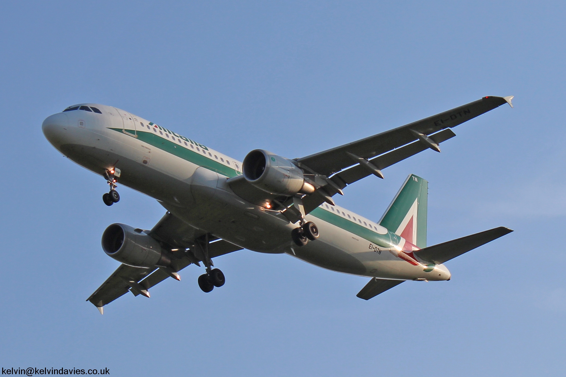 Alitalia A320 EI-DTN