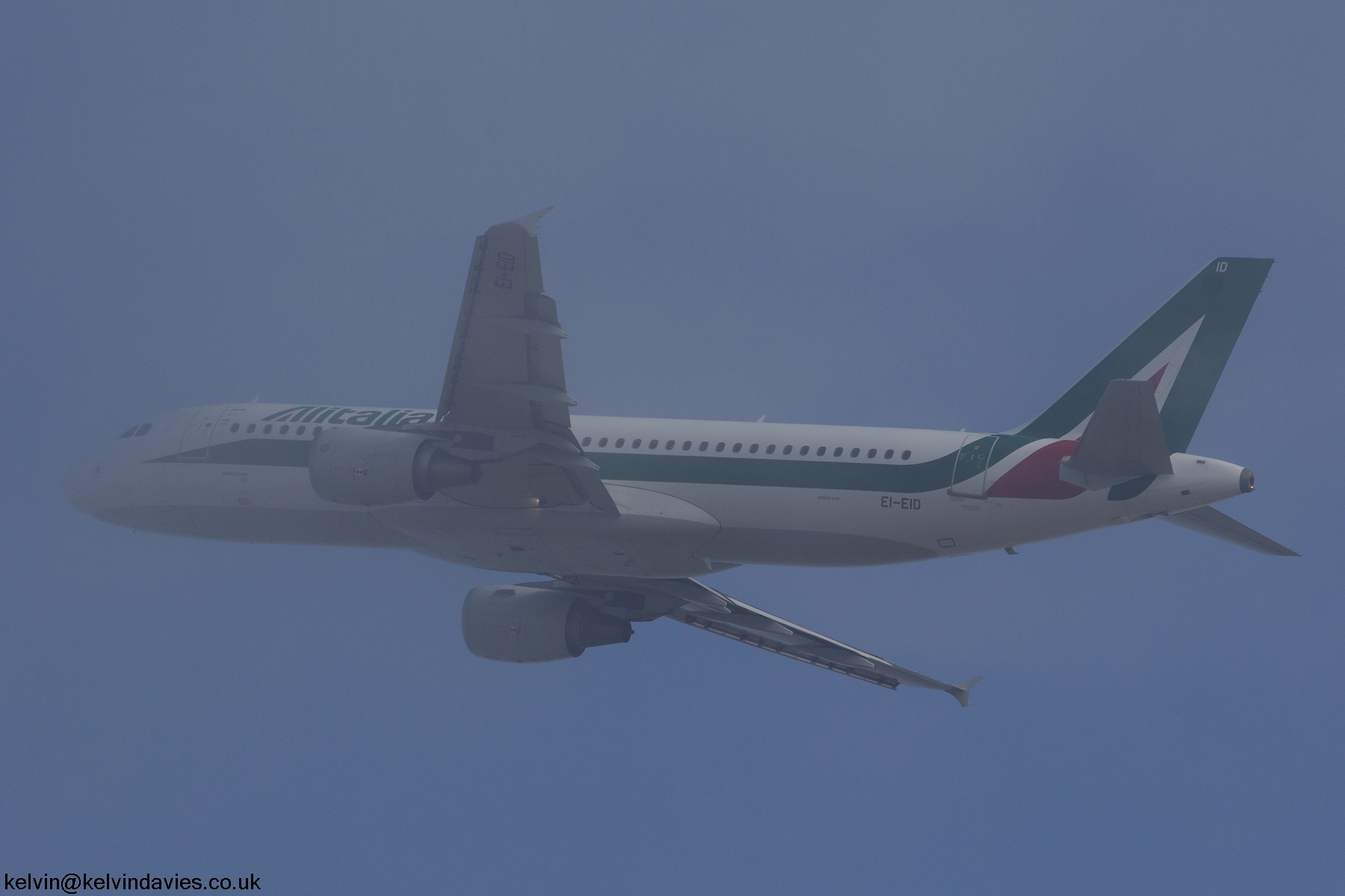 Alitalia A320 EI-EID
