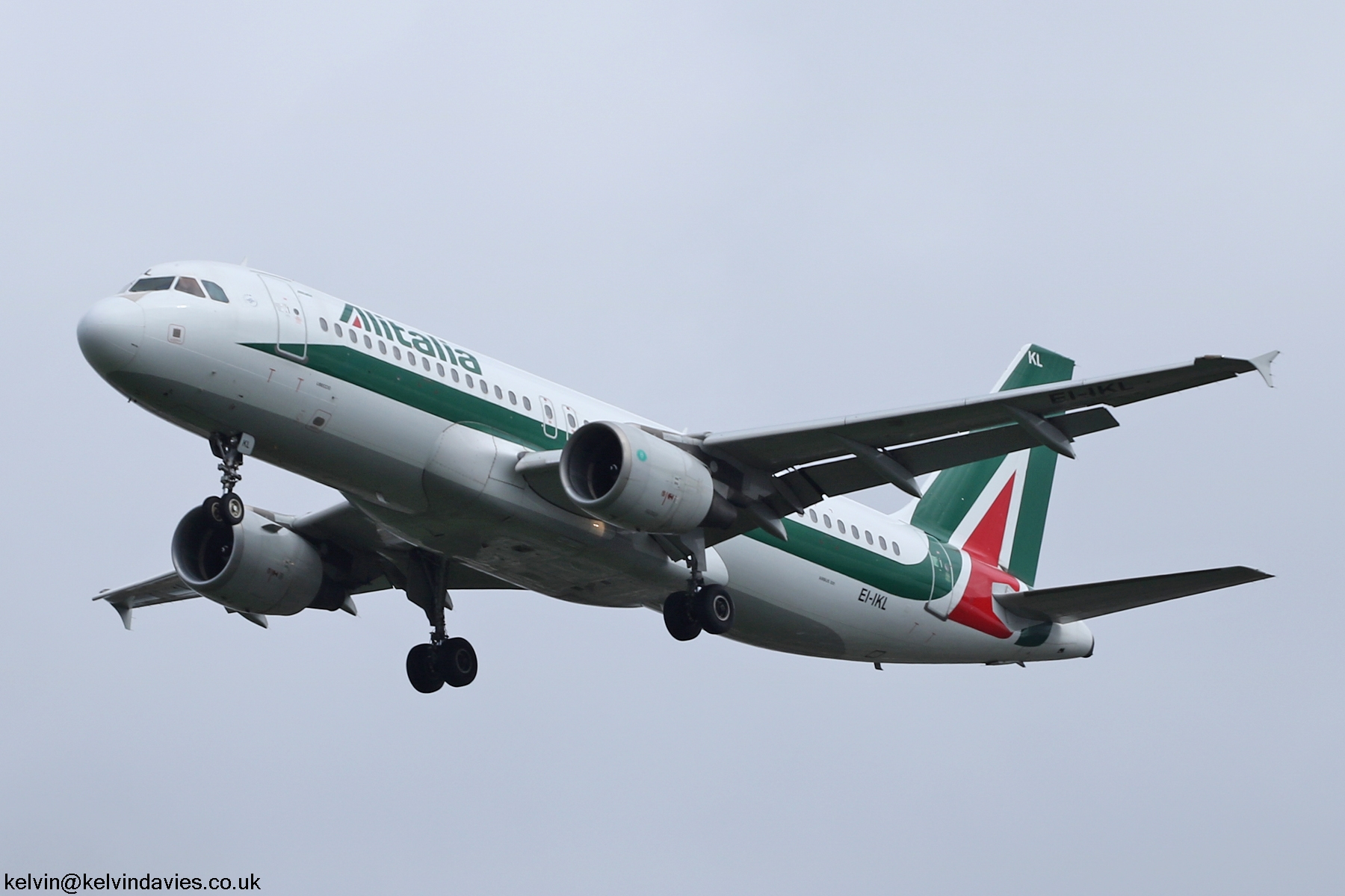 Alitalia A320 EI-IKL
