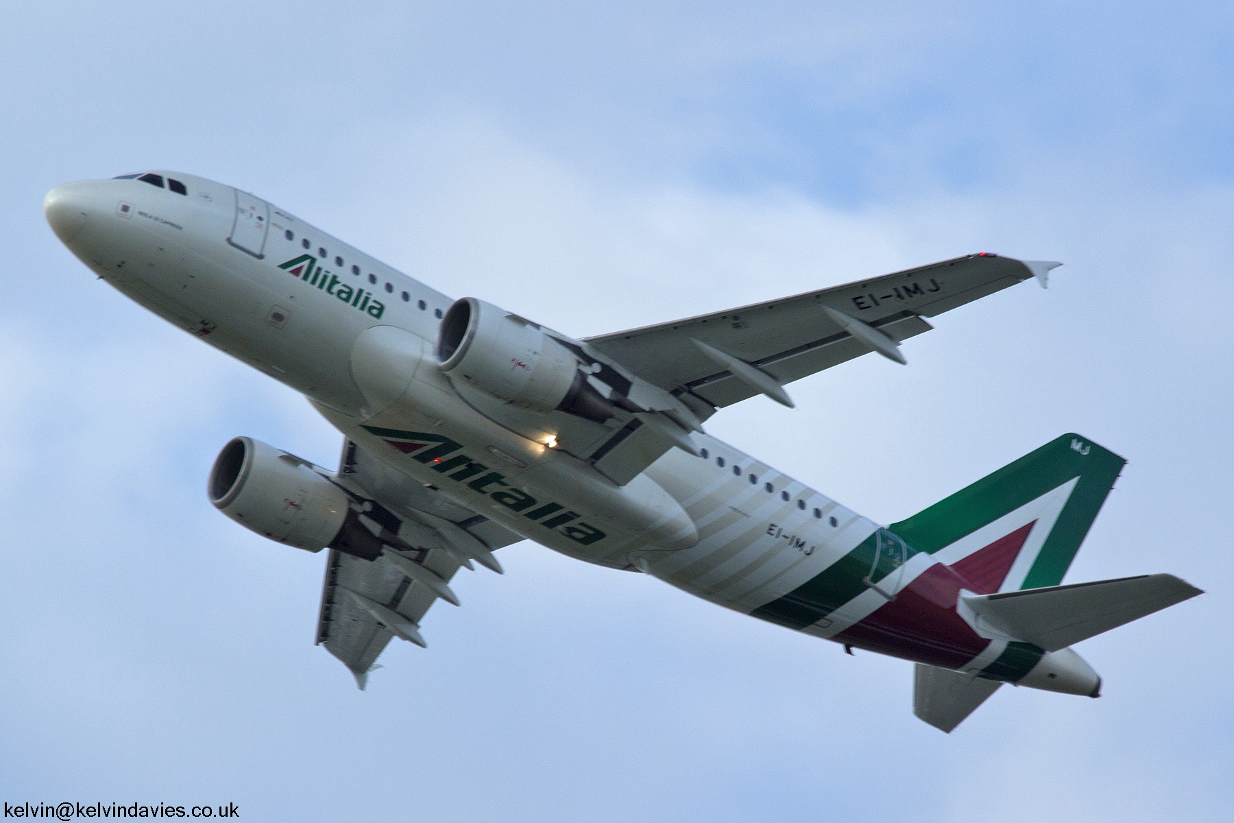 Alitalia A319 EI-IMJ