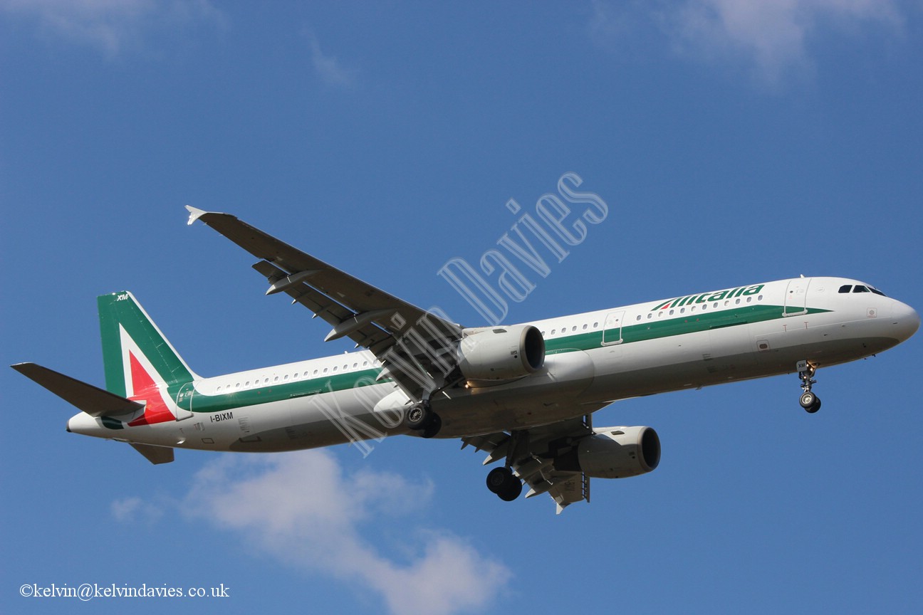 Alitalia A321 I-BIXM
