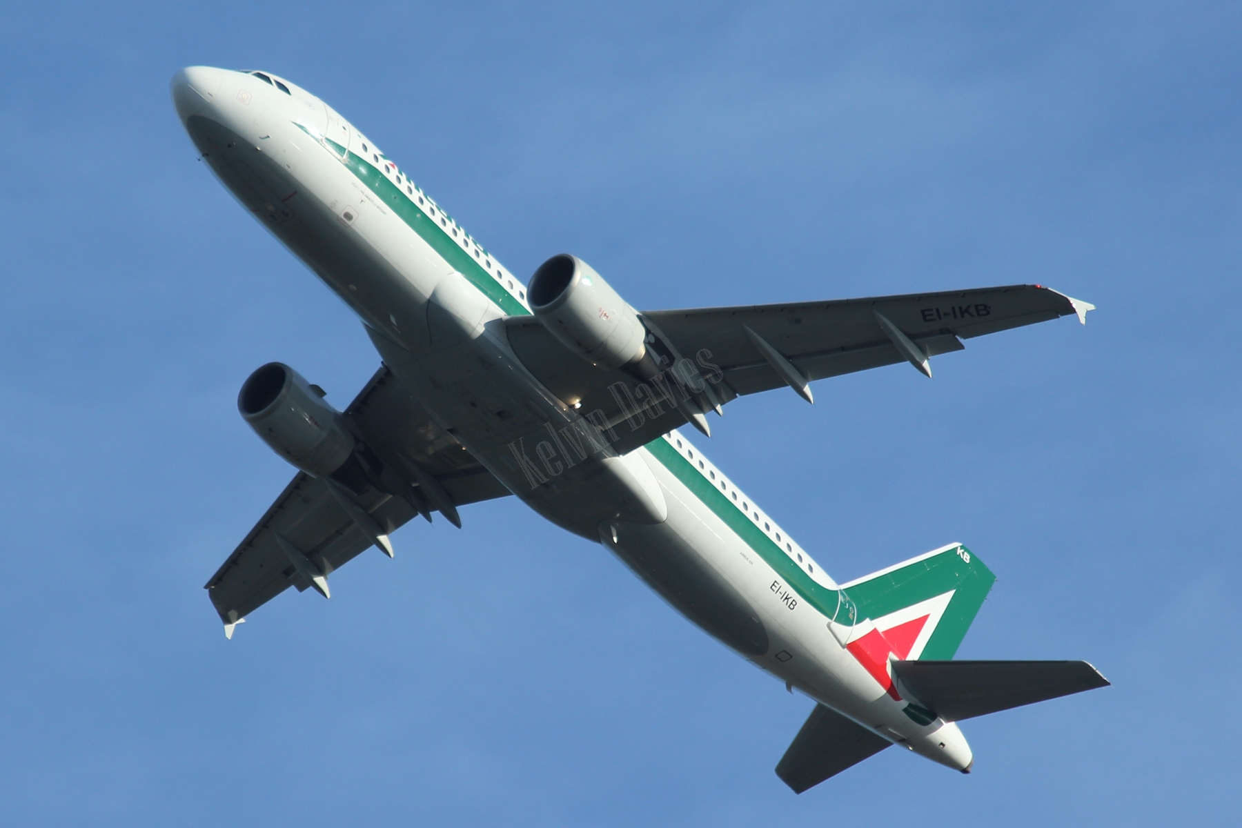 Alitalia A320 EI-IKB