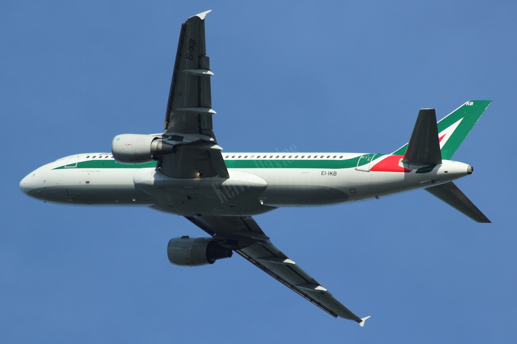 Alitalia A320 EI-IKB