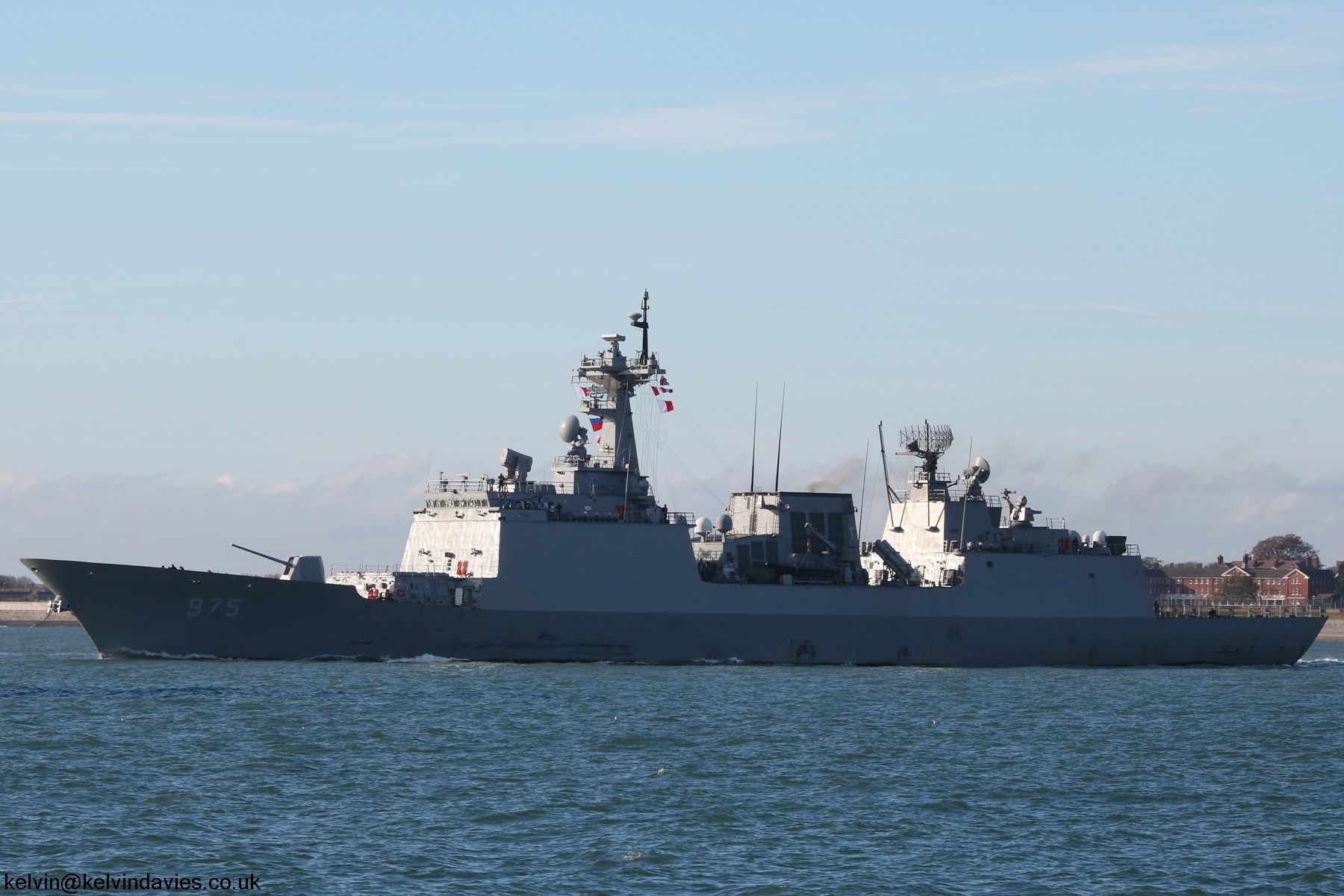 ROKS Chungmugong Yi Sunshin DDH975