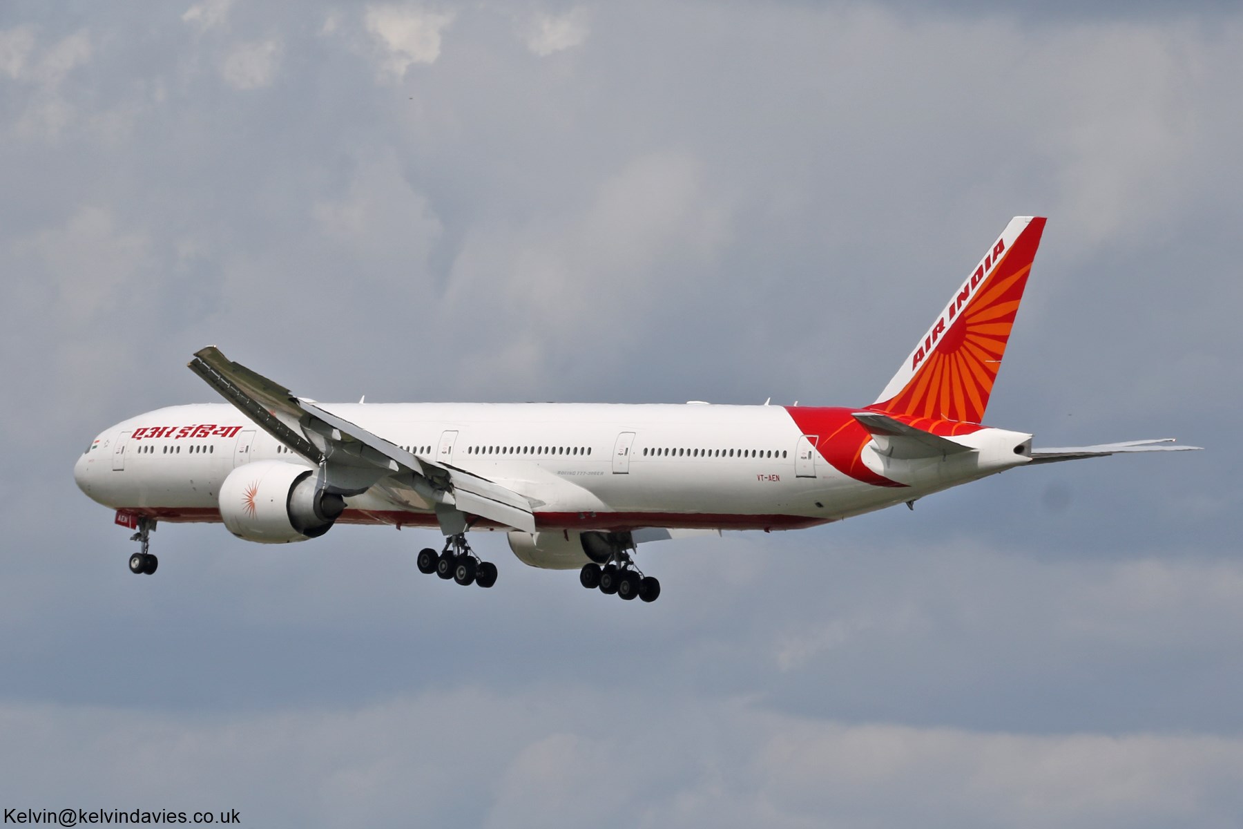Air India 777-300ER VT-AEN