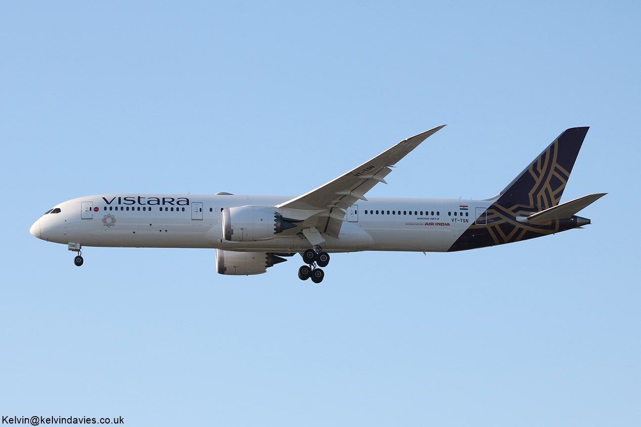 Air India 787 VT-TSN