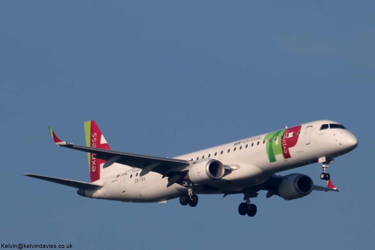 TAP Express Emb-195 LR CS-TAX