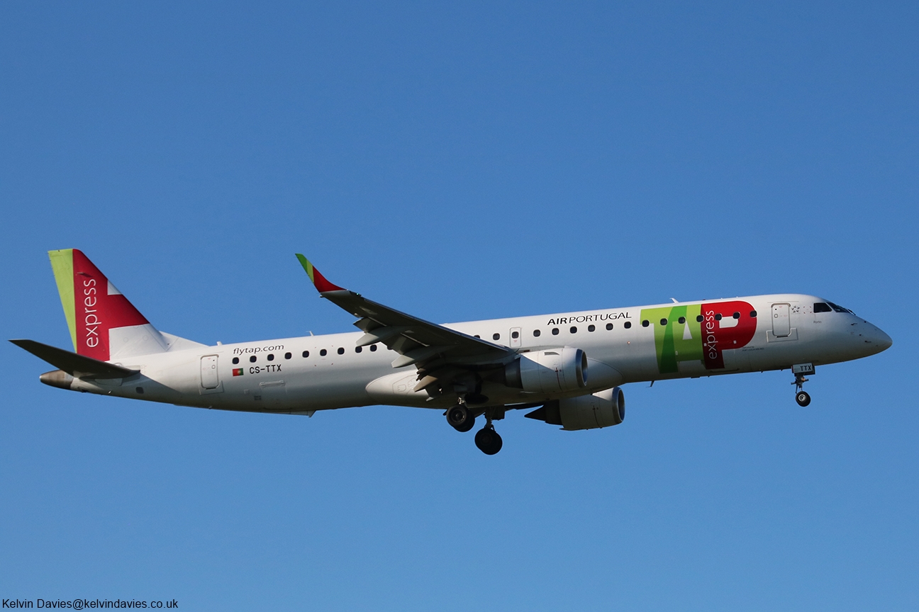 TAP Express Emb195 CS-TTX