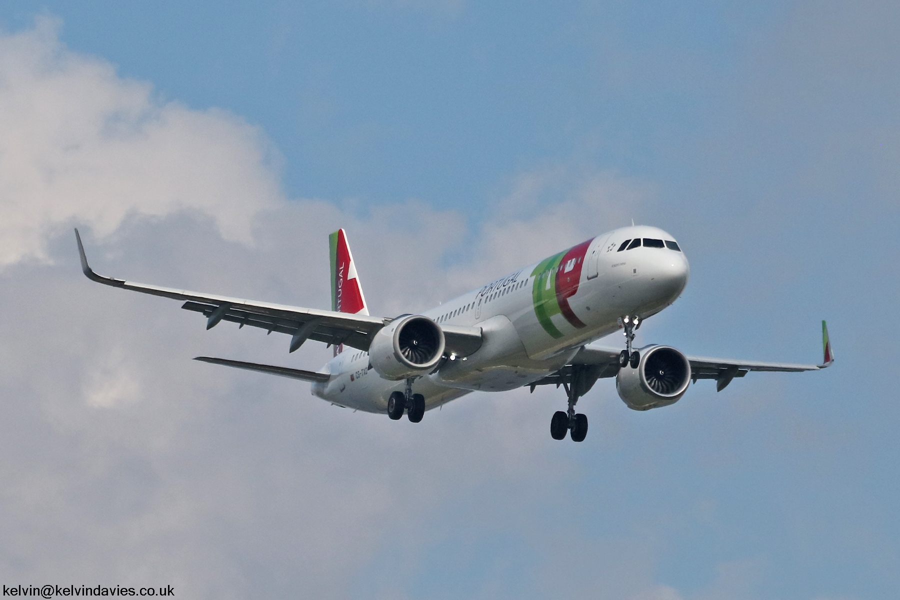 TAP A321 NEO CS-TXD